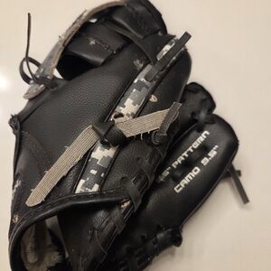 Black Baseball Glove with Camo Accents